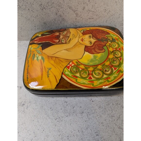 Hand-Painted Russian Lacquer Box • Mucha Art Nouveau Design • Signed - Picture 3 of 10